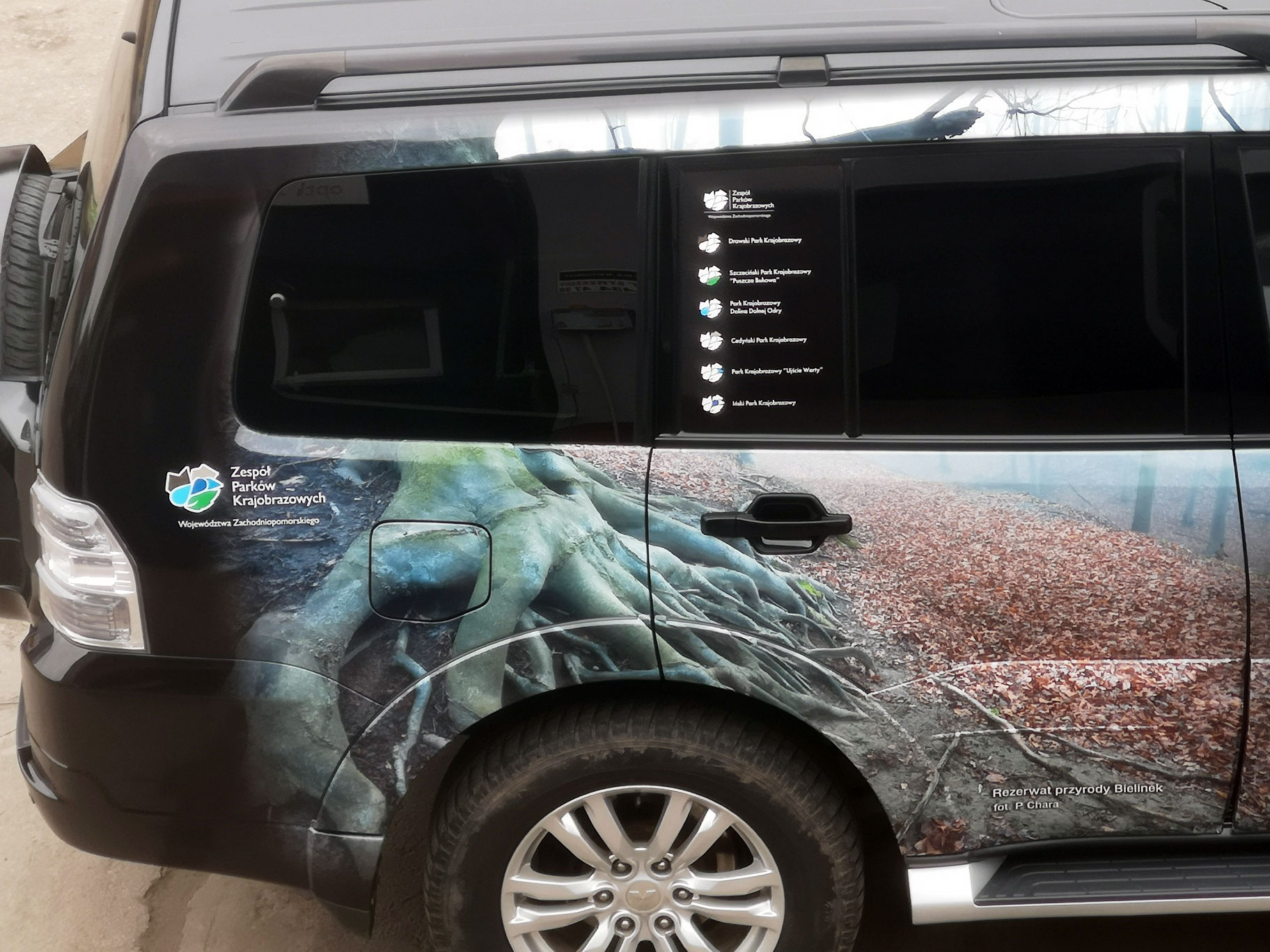 Mitsubishi Pajero CARGRAPHICS Autofolie auta Szczecin